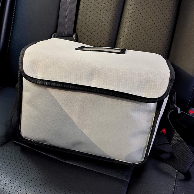 New Stylish Insulated Reusable Drink Carrier with Adjustable Dividers Clear Pocket(EPZ-234)